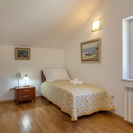 Vakantiehuis Roglic By Interhome Župa