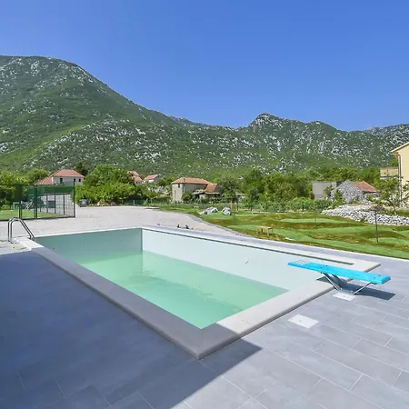 Vakantiehuis Roglic By Interhome *