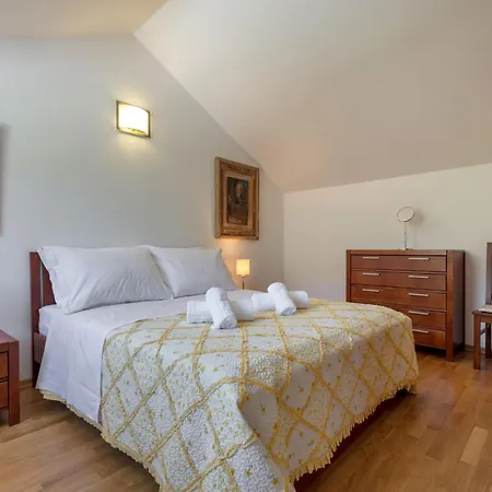 Vakantiehuis Roglic By Interhome