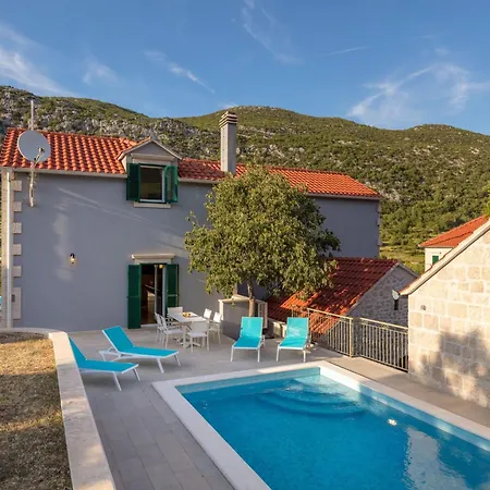 Сasa de vacaciones Roglic By Interhome