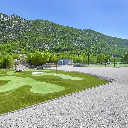 Roglic By Interhome *